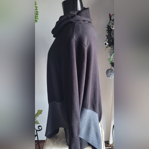 89th + Madison Black and Grey Cowl Turtleneck Sweater XL - Picture 5 of 7